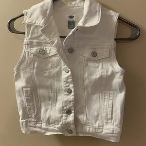 🔥 2/$22 🔥 Old Navy White  sleeveless jean jacket